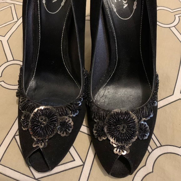 Prada 💝 - Picture 6 of 17